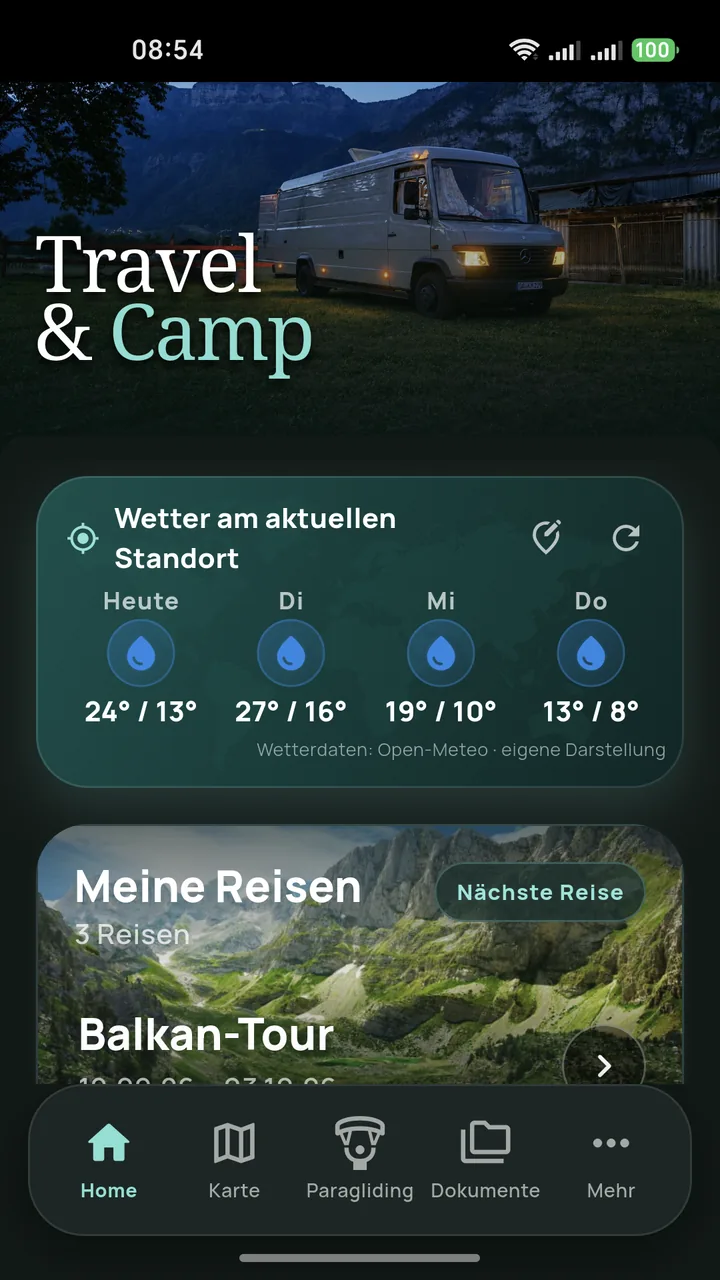 TravCamp Startseite im Dark Mode mit Wetter und aktueller Reise
